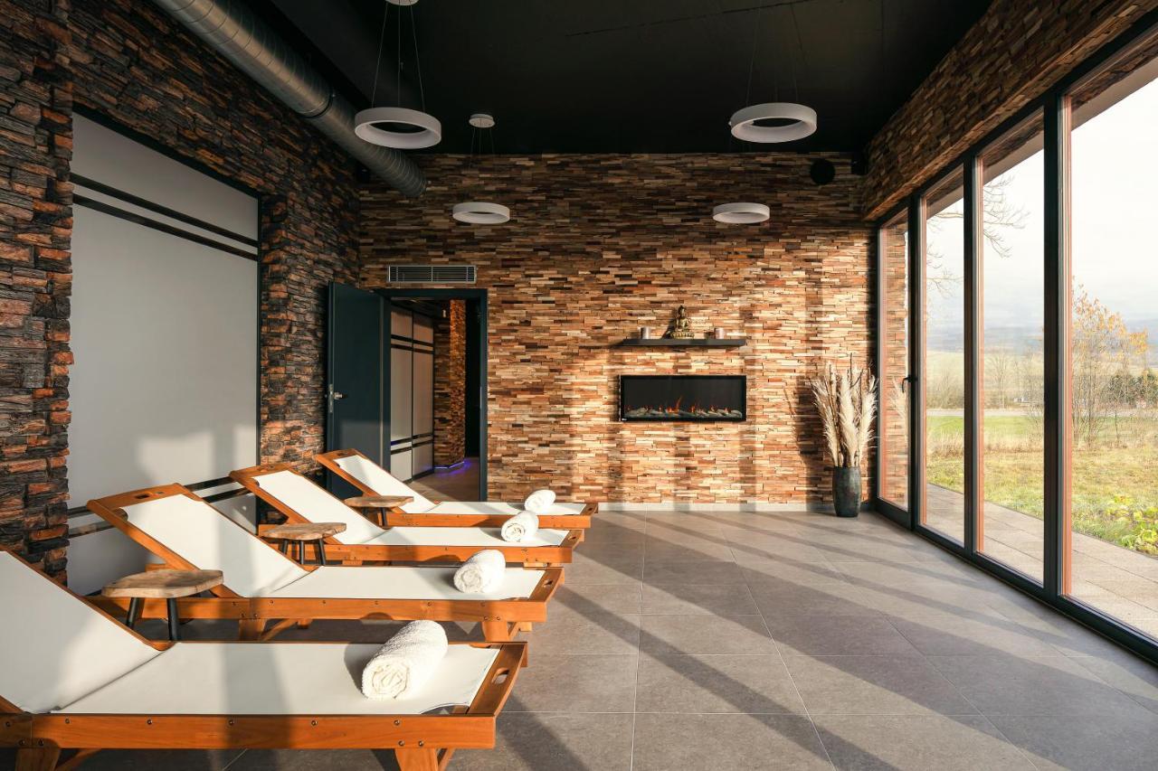 Grund Resort Golf And Ski Mladé Buky Eksteriør billede