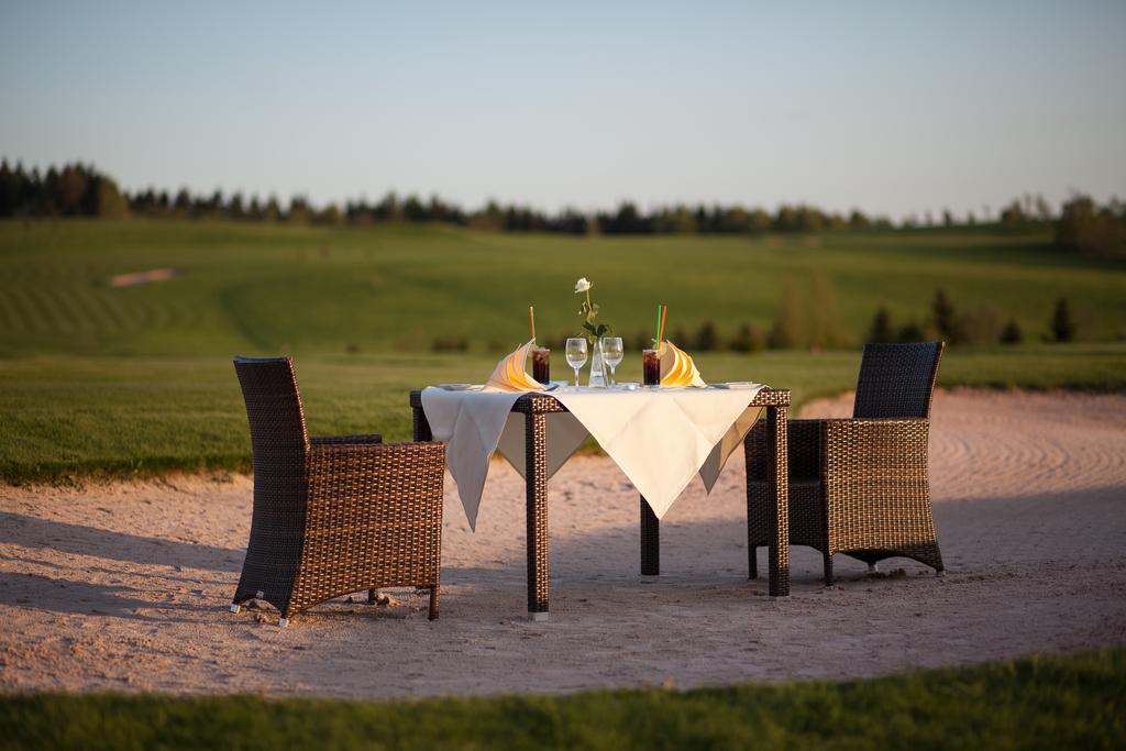 Grund Resort Golf And Ski Mladé Buky Eksteriør billede