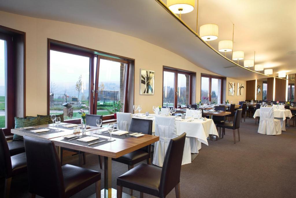 Grund Resort Golf And Ski Mladé Buky Eksteriør billede