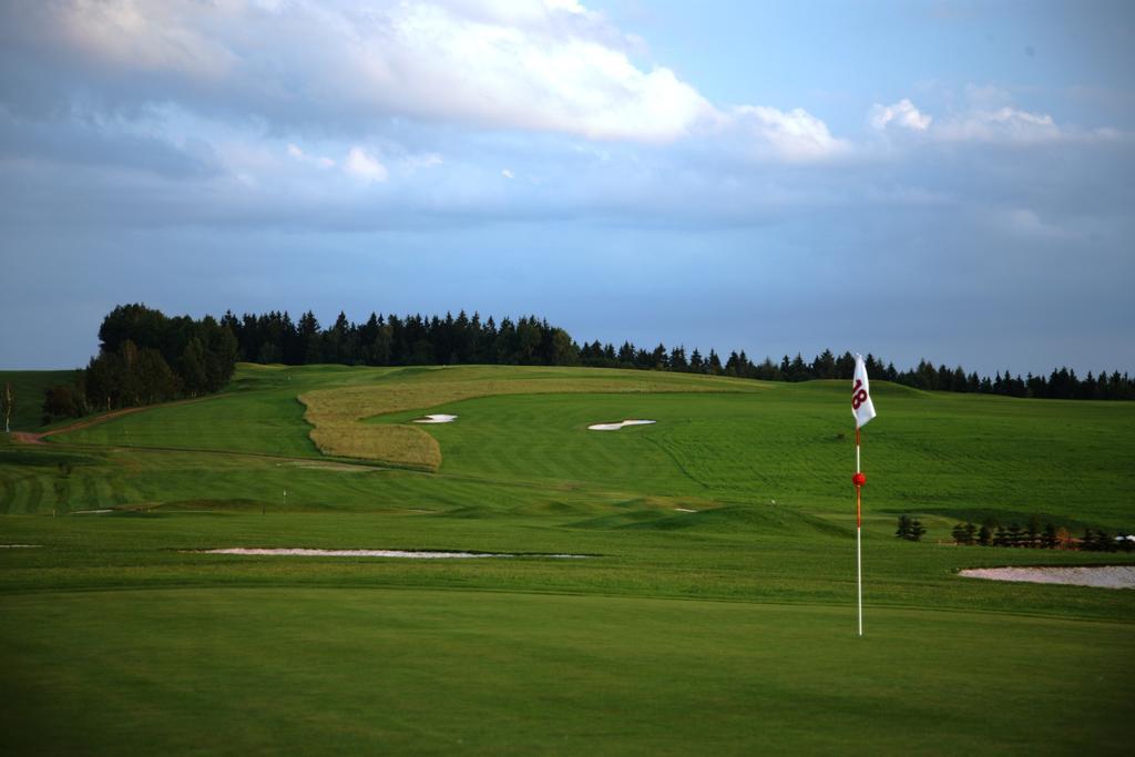 Grund Resort Golf And Ski Mladé Buky Eksteriør billede