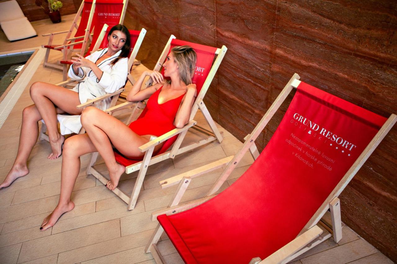 Grund Resort Golf And Ski Mladé Buky Eksteriør billede